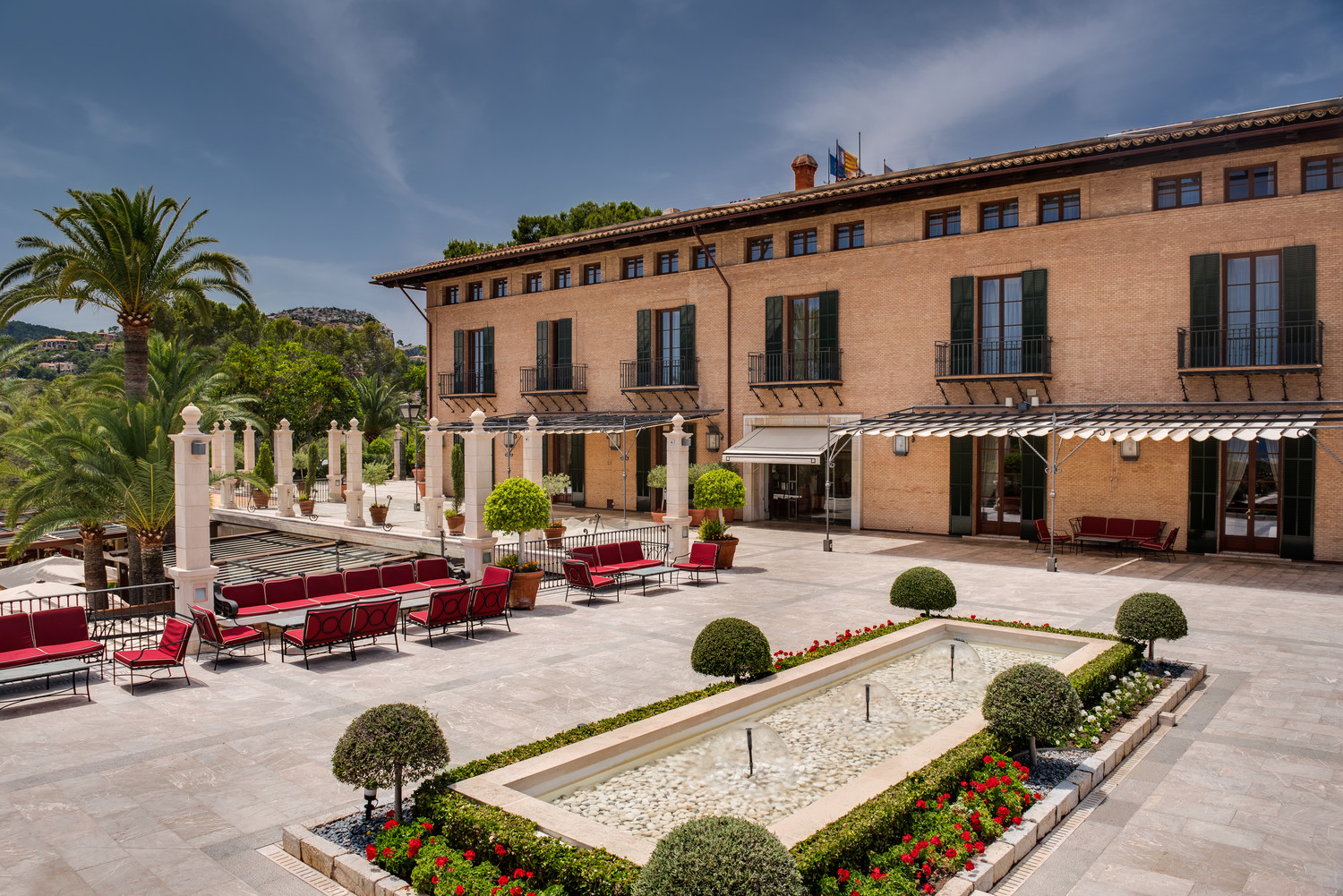 right side main terrace.jpg